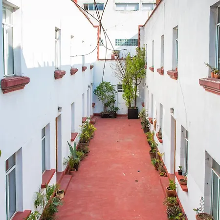 Casa Lumo In Roma Norte By Tasman